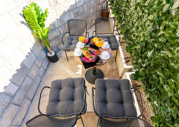 شقة By The Way Hot Tub And Free Parking دوبروفينك