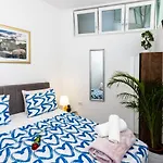 Apartman By The Way Hot Tub And Free Parking *