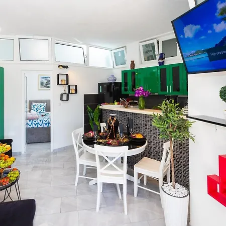 By The Way Hot Tub And Free Parking * Dubrovnik