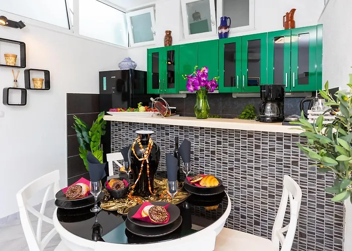 By The Way Hot Tub And Free Parking Lejlighed *