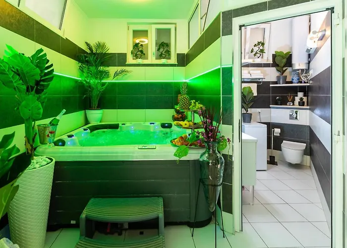 Apartmán By The Way Hot Tub And Free Parking *