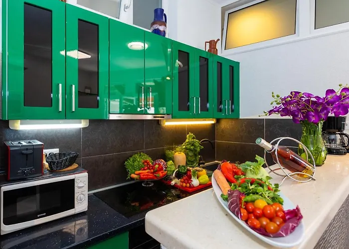 Apartmán By The Way Hot Tub And Free Parking *